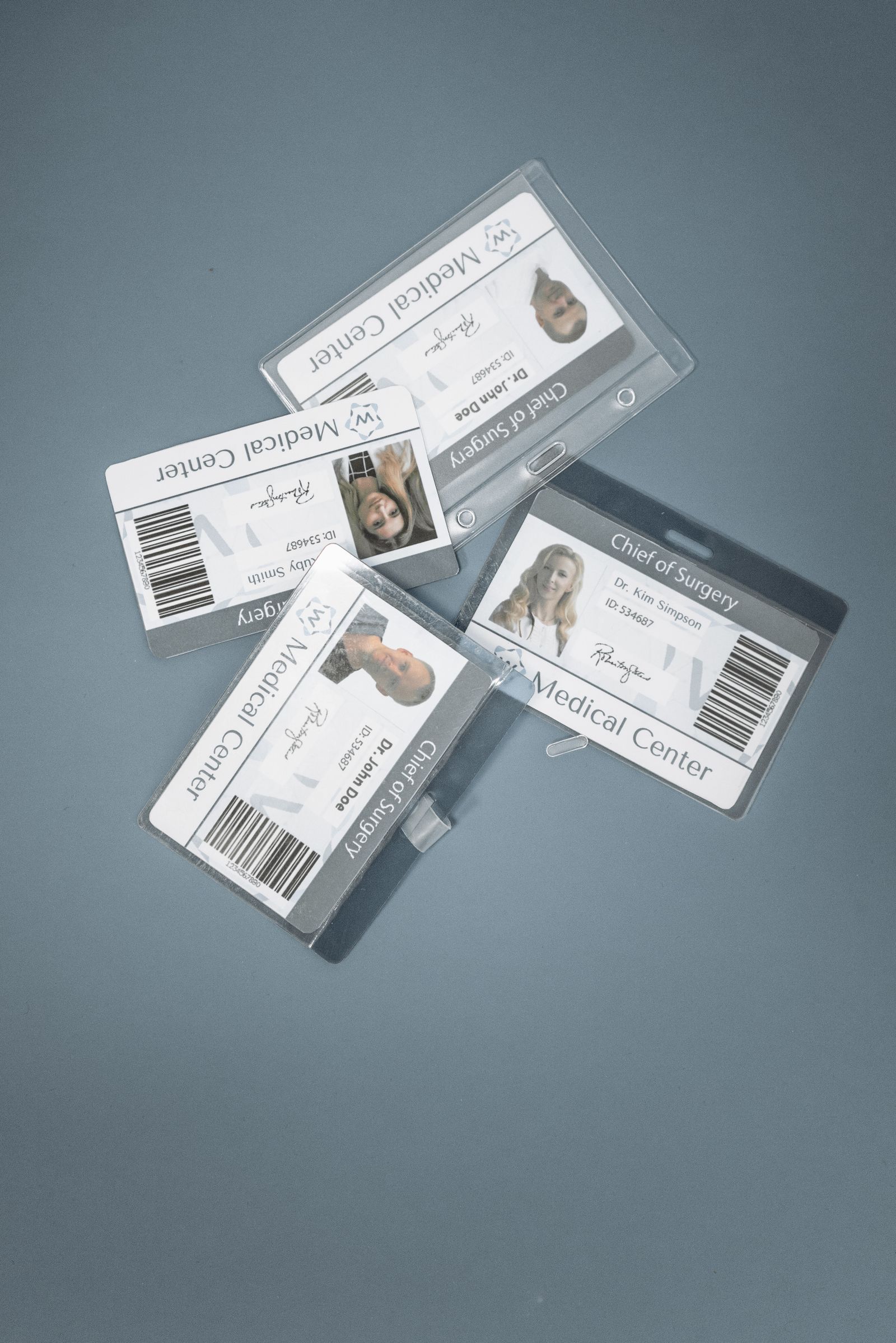 ID Card Holder Set 1 ID cards in badge holders
